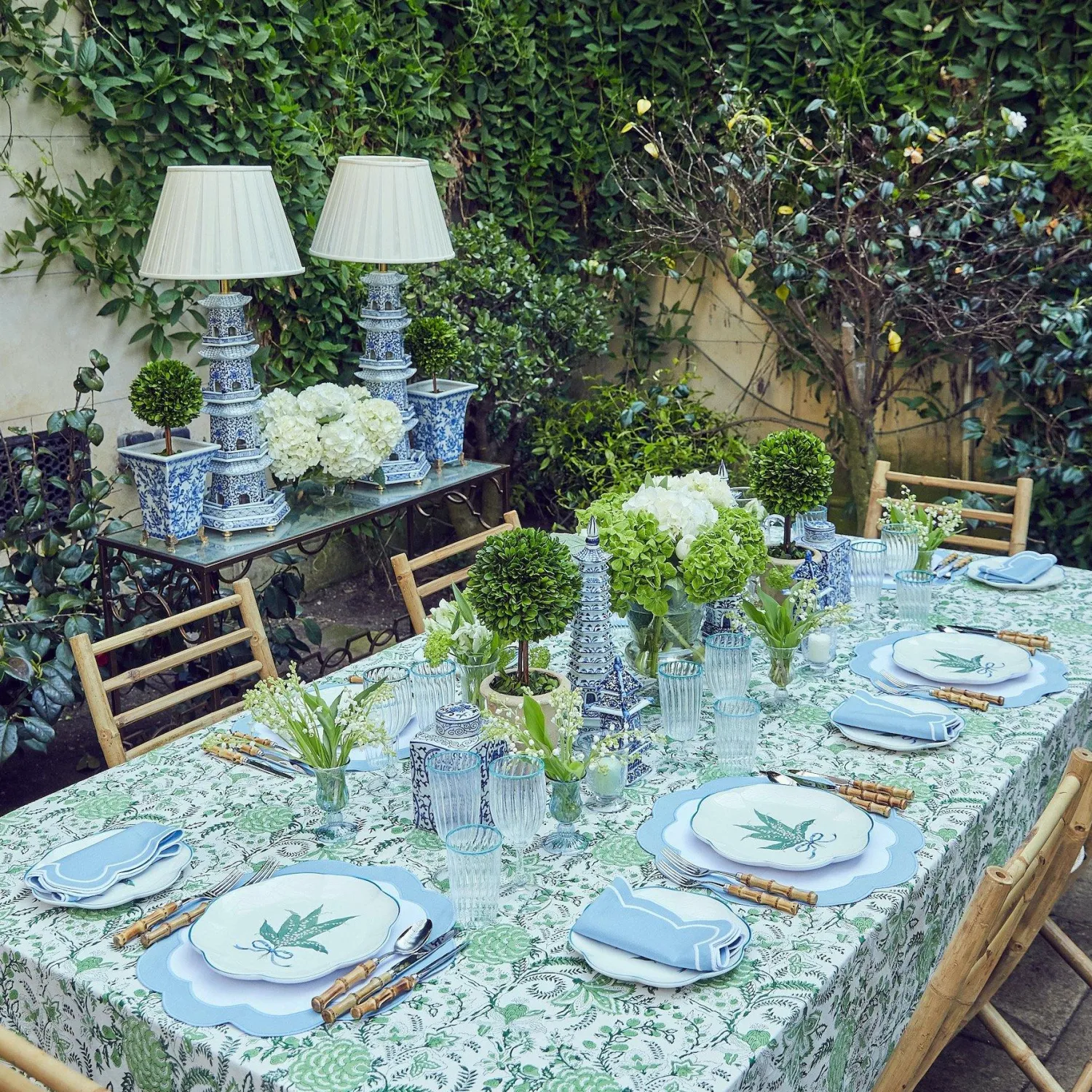 Mrs. Alice Serena Appliqué Blue Placemats (Set of 4)< Placemats | For Her