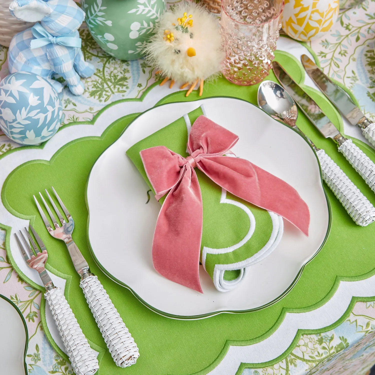 Mrs. Alice Serena Green Appliqué Placemats & Napkins (Set of 4)< Table Linen Sets | Mrs. Alice Monogram