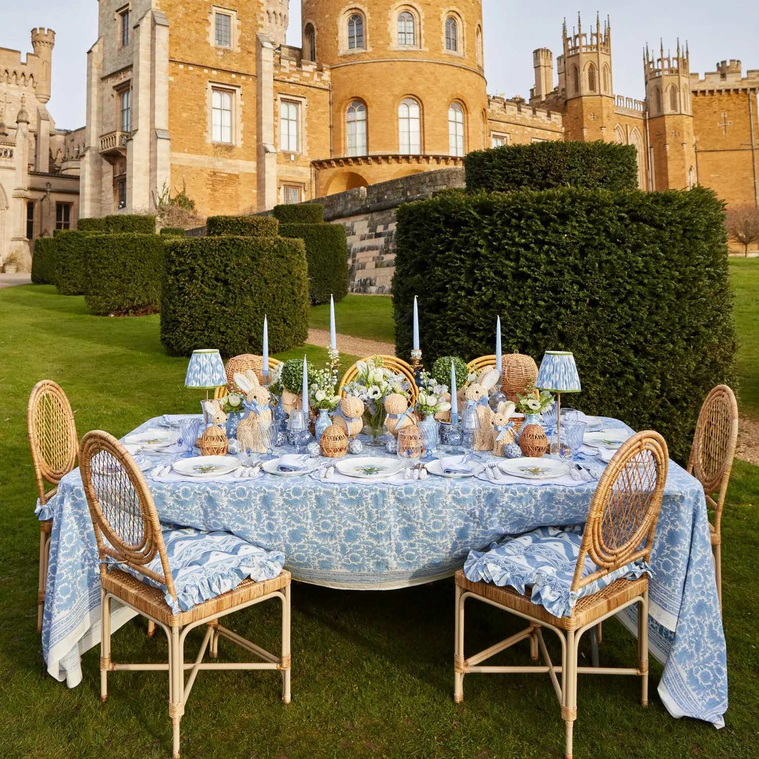 Mrs. Alice Serena White Placemats & Napkins (Set of 4)< Table Linen Sets | Mrs. Alice Monogram