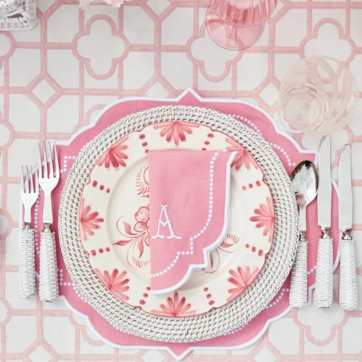 Mrs. Alice Seville Pink Gardênia Dinner Plate< Dinner Plates