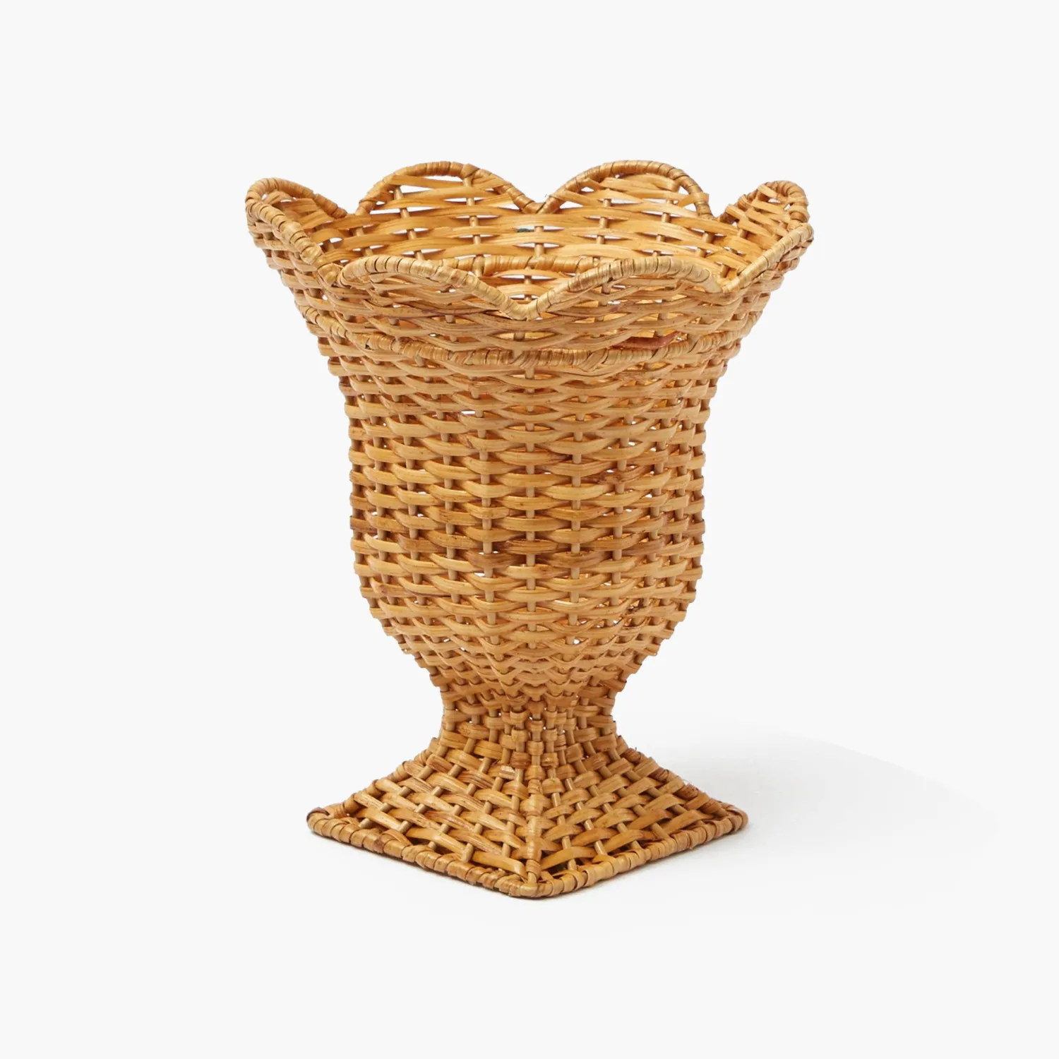 Mrs. Alice Small Rattan Urn Vase< Vases | Vases & Planters
