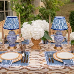 Mrs. Alice Small Rattan Urn Vase< Vases | Vases & Planters