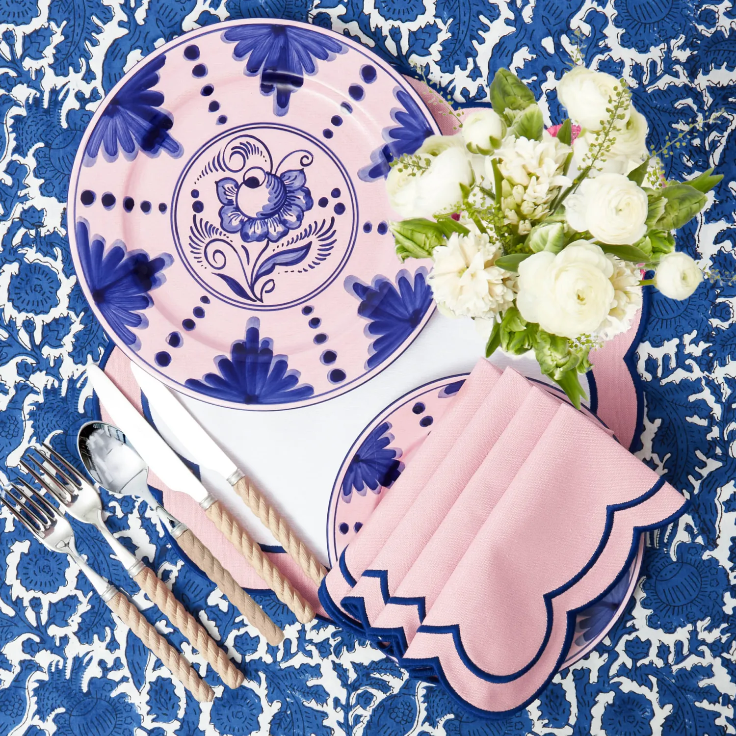 Mrs. Alice Sofia Pink Appliqué Placemats (Set of 4)< Placemats