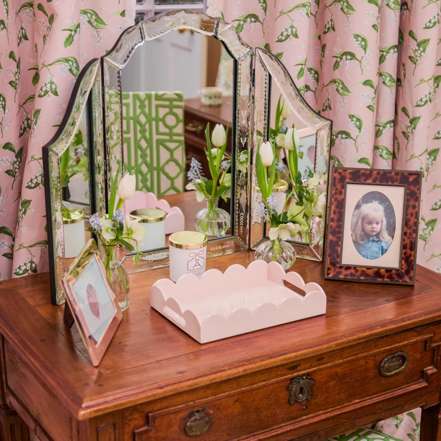 Mrs. Alice Soft Pink Lacquer Tray Set< Trays | For Her