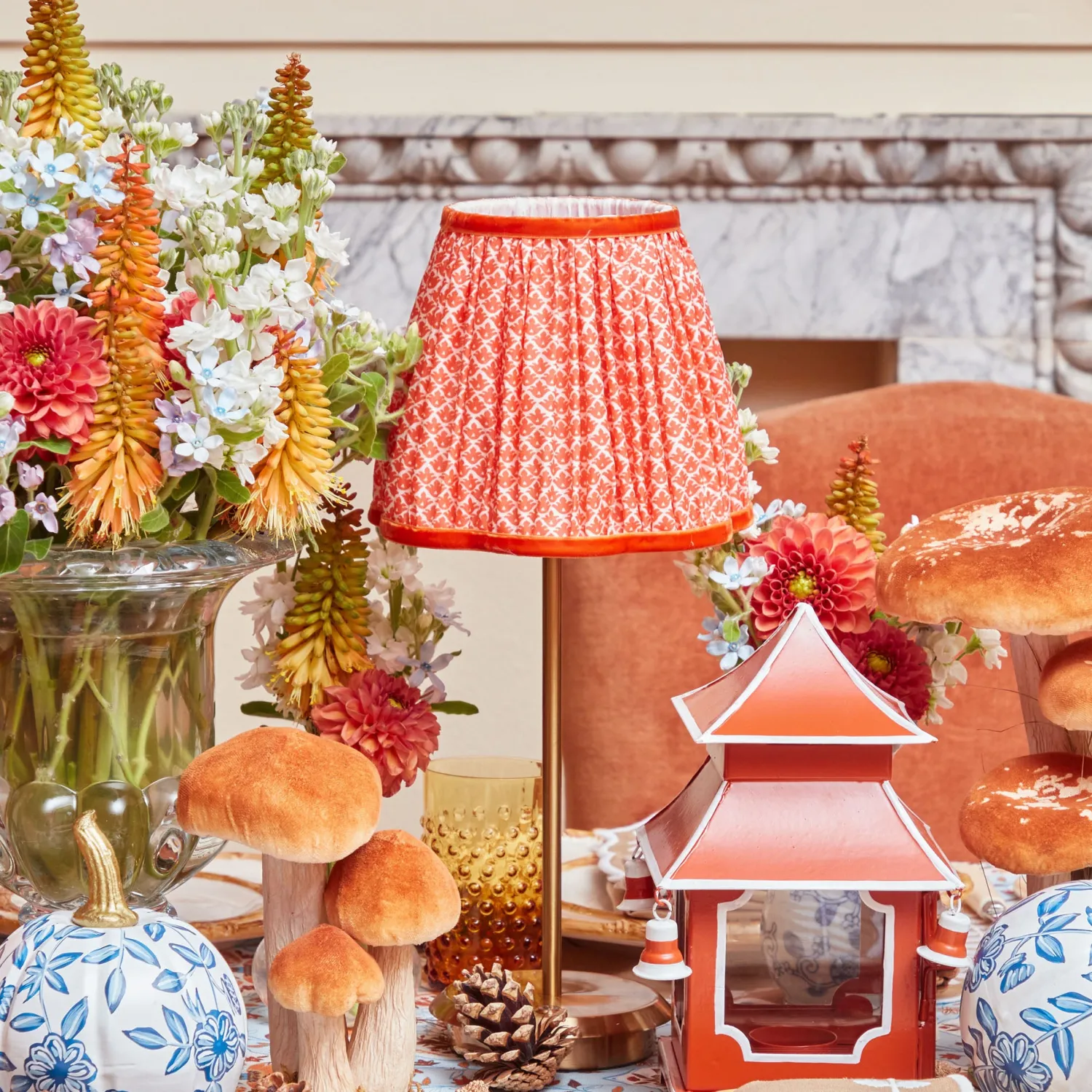 Mrs. Alice Tall Rechargeable Lamp with Orange Lotus Shade (18cm)< Rechargeable Table Lamps