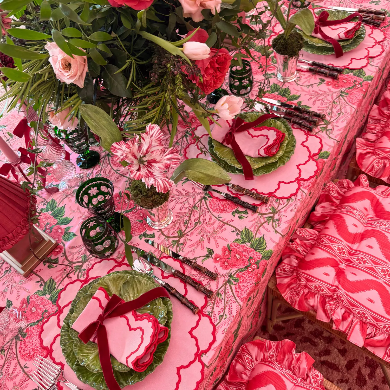 Mrs. Alice The Carolina Tablecloth< Tablecloths | For Her