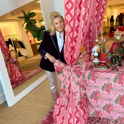 Mrs. Alice The Carolina Tablecloth< Tablecloths | For Her