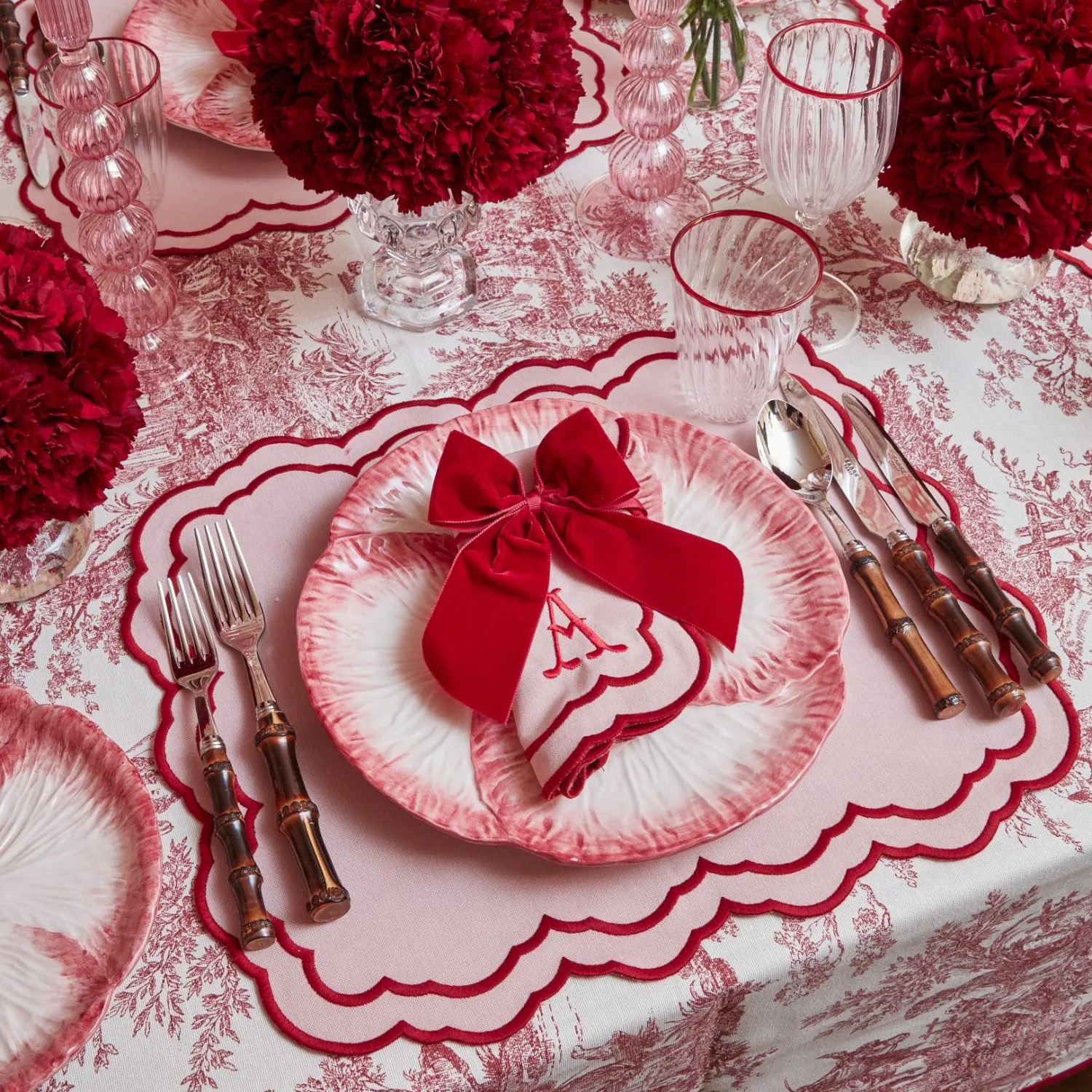 Mrs. Alice Valérie Pink Placemats (Set of 4)< Placemats
