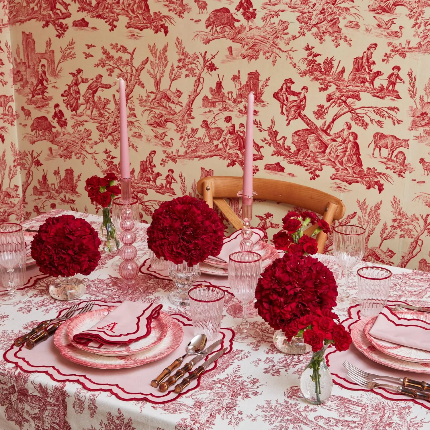 Mrs. Alice Valérie Pink Placemats (Set of 4)< Placemats