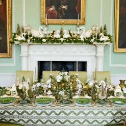 Mrs. Alice White & Gold Laurel Placemats (Set of 4)< Placemats